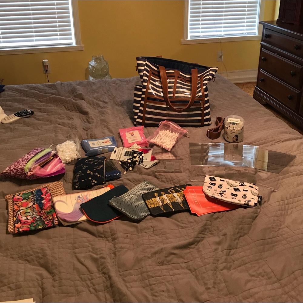 Makeup Distributor Bag